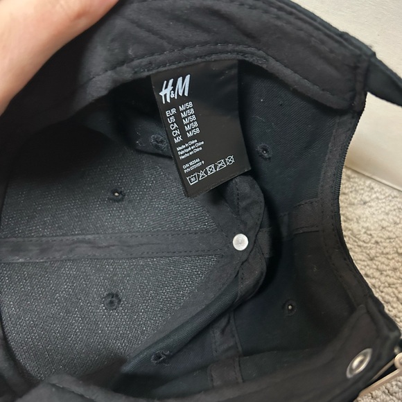 2/$20❤️- HAT | Men’s H&M hat size medium - Picture 4 of 4